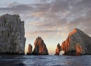 英雄联盟总决赛赛程-轮胎尖啸与地板轰鸣，当英格拉姆在巴林弯道接管迈阿密直道