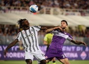 英雄联盟总决赛-包含佛罗伦萨中卫转会尤文图斯，引发球迷热议的词条