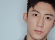 LOL决赛-速度之战，F1街道赛焦点与快船得分压制的篮球演绎