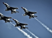 LOL决赛-数据说他们毫无关联，但命运却在抢七夜同时拨动了时钟