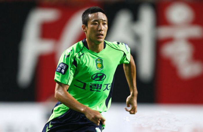 韩国球员获赞赏，奉献精彩进球