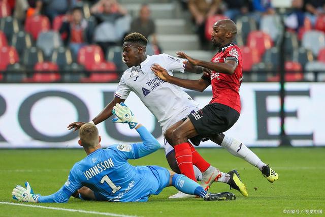 关于瓦朗谢纳队后防压力增大需警惕的信息 关于瓦朗谢纳队后防压力增大需警惕的信息