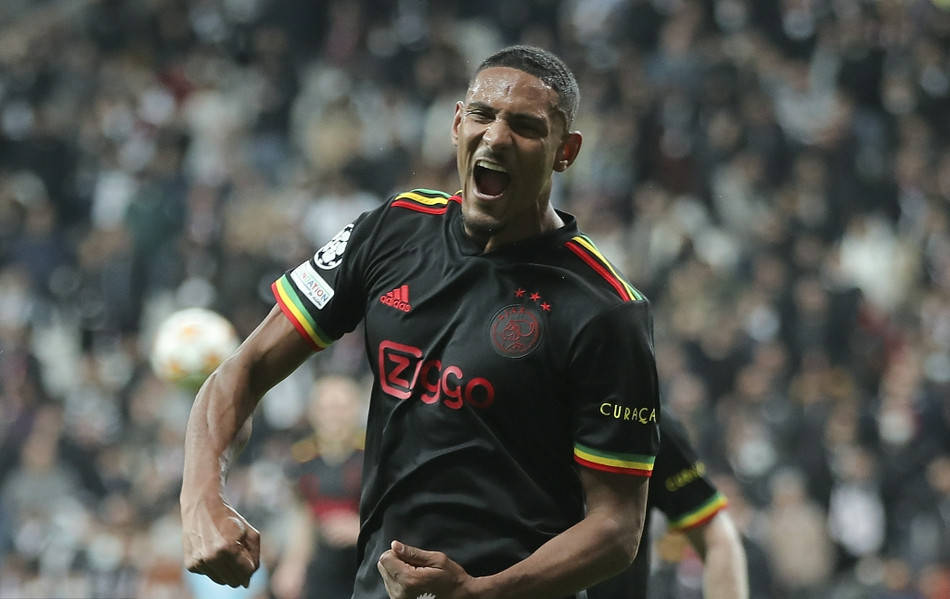 阿贾克斯逆转胜利,晋级前途光明的简单介绍 阿贾克斯逆转胜利,晋级前途光明的简单介绍