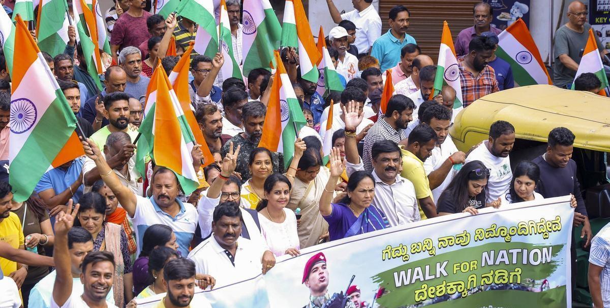 印度队艰难晋级,迈向新挑战 印度队艰难晋级,迈向新挑战