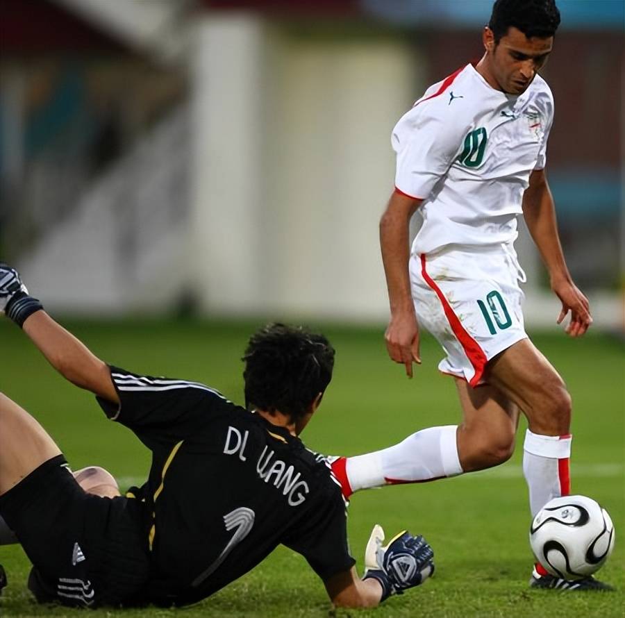 尤文图斯以一球小胜巴勒斯坦,埃克森拉破僵 尤文图斯以一球小胜巴勒斯坦,埃克森拉破僵