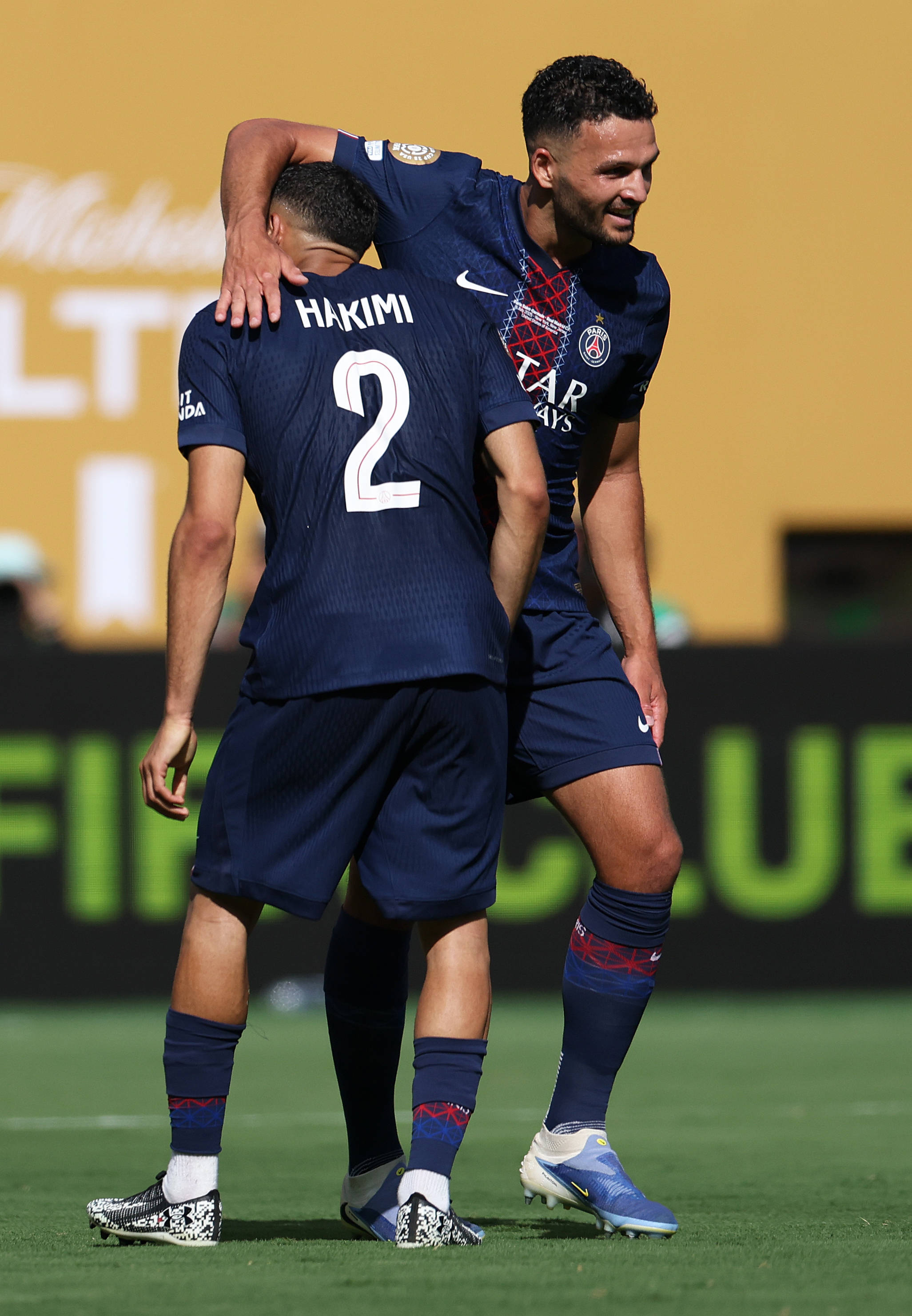 曼城挑战巴黎圣日耳曼,迎接欧洲足坛巅峰 曼城挑战巴黎圣日耳曼,迎接欧洲足坛巅峰