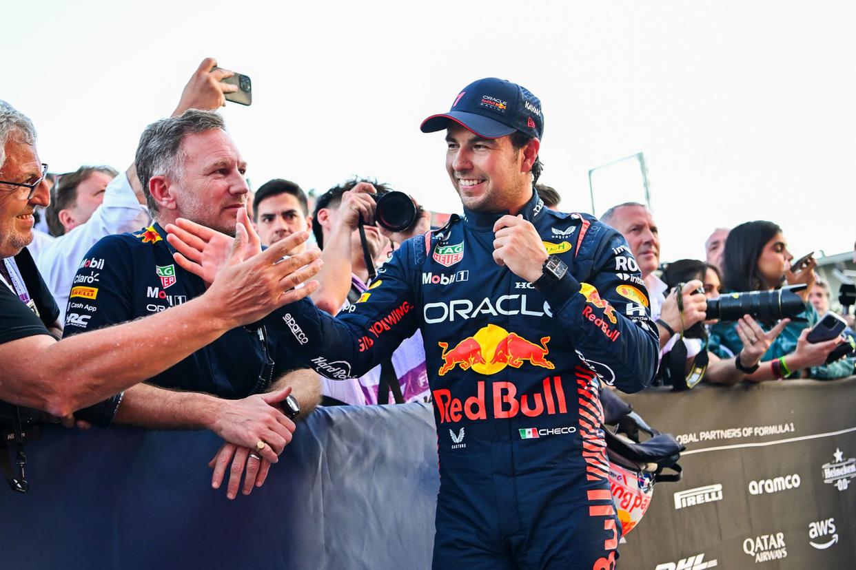 梅赛德斯轻取威廉姆斯,佩雷兹惊艳四座 梅赛德斯轻取威廉姆斯,佩雷兹惊艳四座