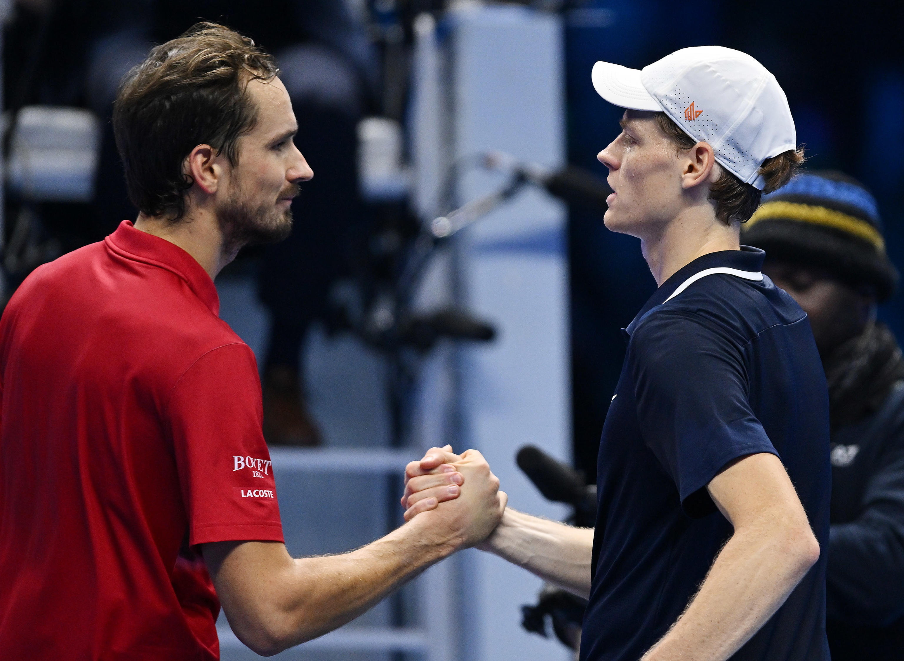 年终总决赛逆转拉沃尔杯,梅德韦杰夫统治全场 年终总决赛逆转拉沃尔杯,梅德韦杰夫统治全场