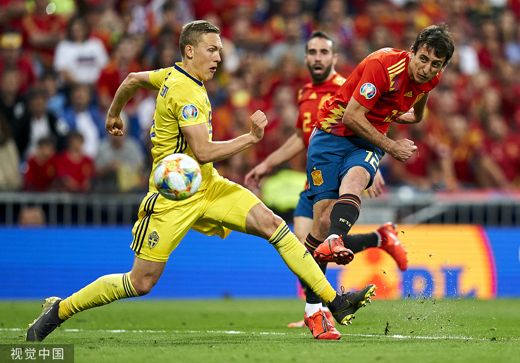 那不勒斯碾压丹麦，奥亚尔萨瓦尔高光表现