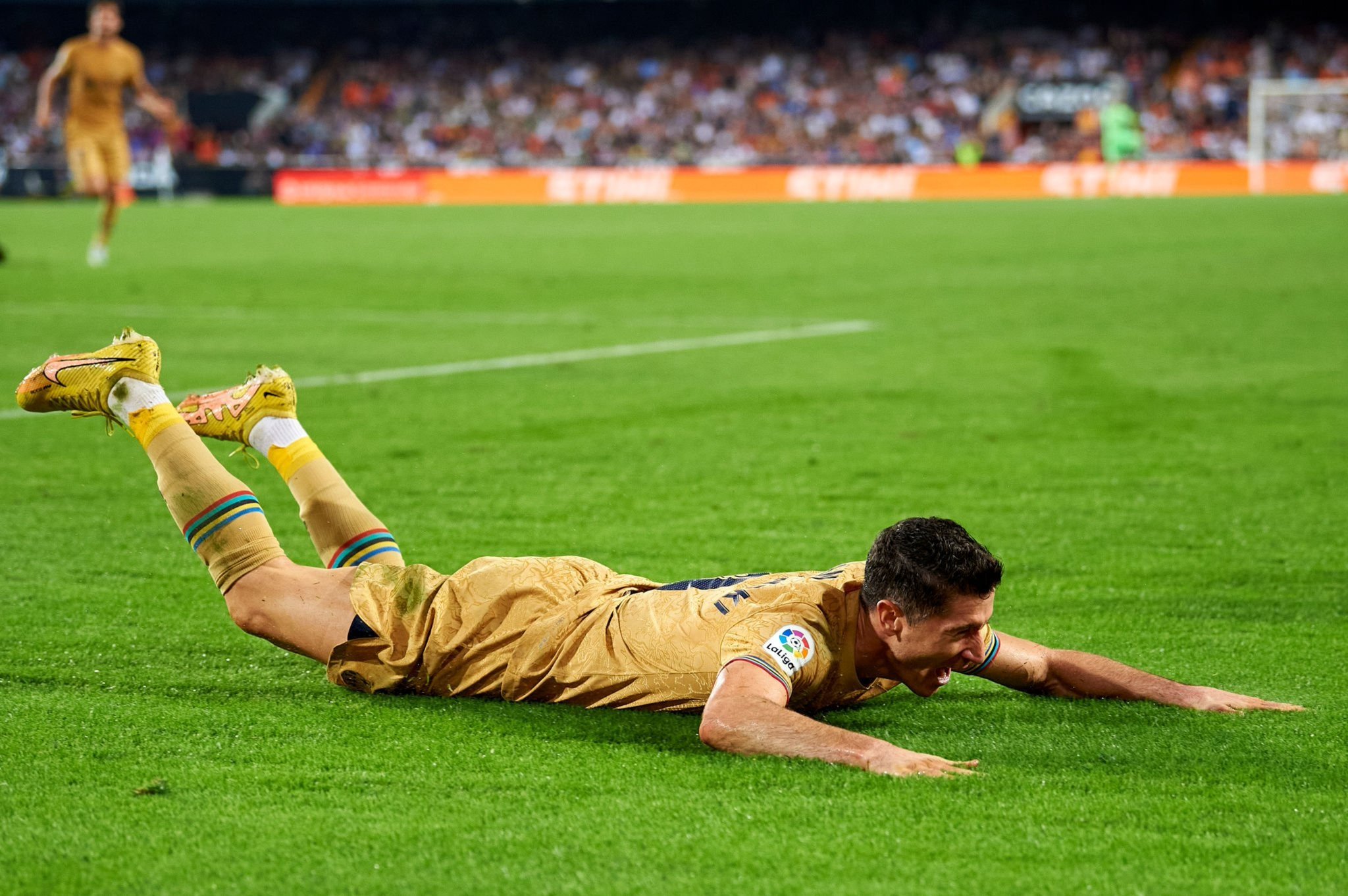 奥地利横扫克罗地亚,莱万高光表现 奥地利横扫克罗地亚,莱万高光表现