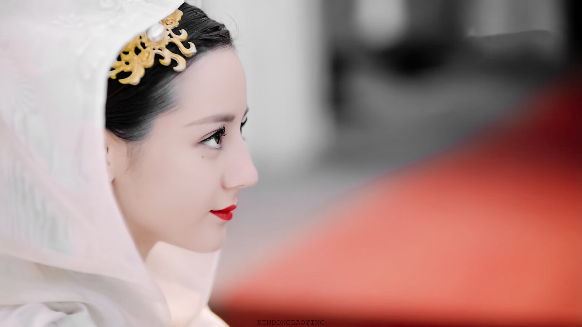 孤岛求生的钥匙,阿尔瓦雷斯连续两回合刺穿皇家社会铁幕